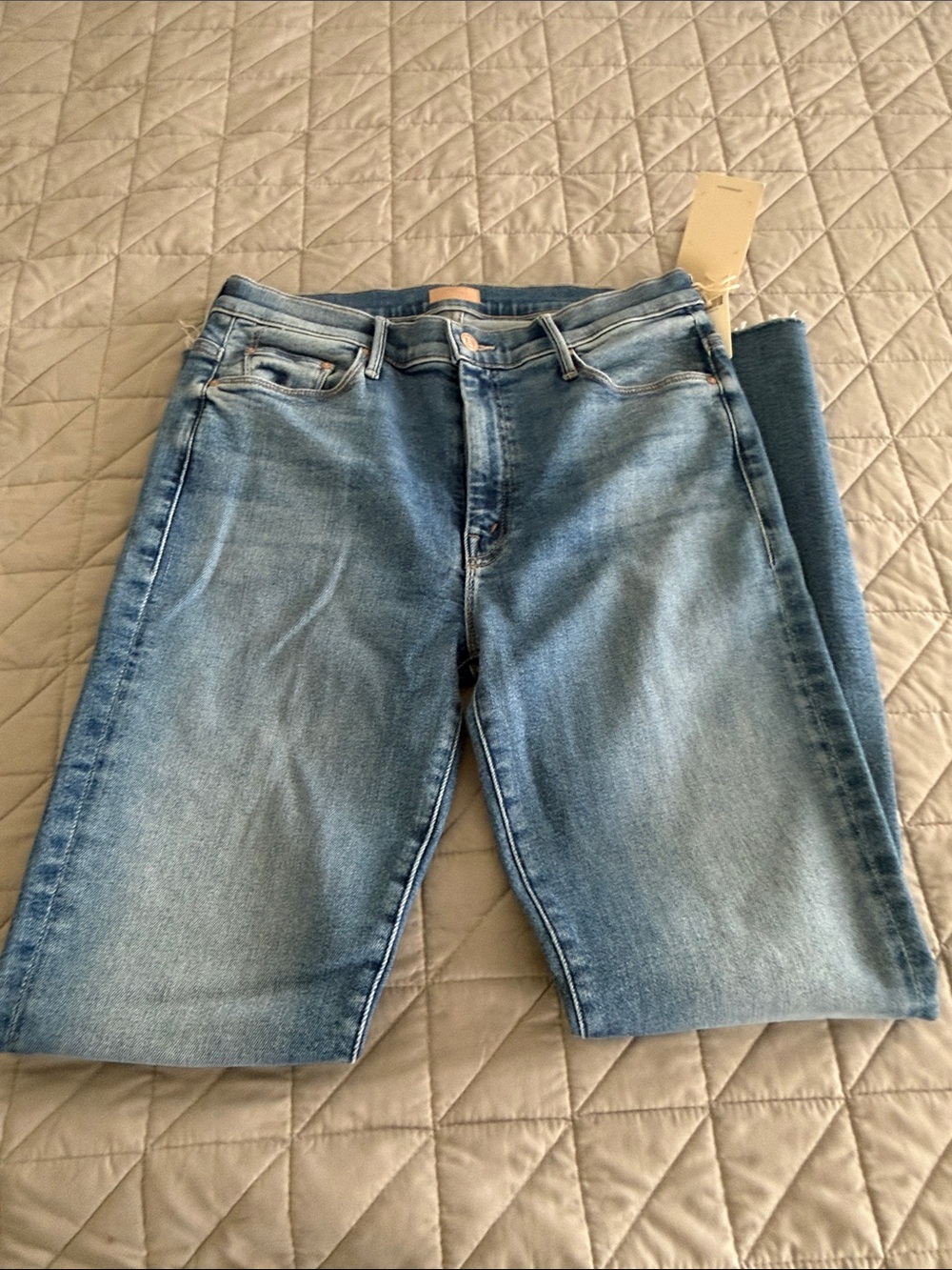 MOTHER The Weekender fray Women’s Jeans - Picture 4 of 7